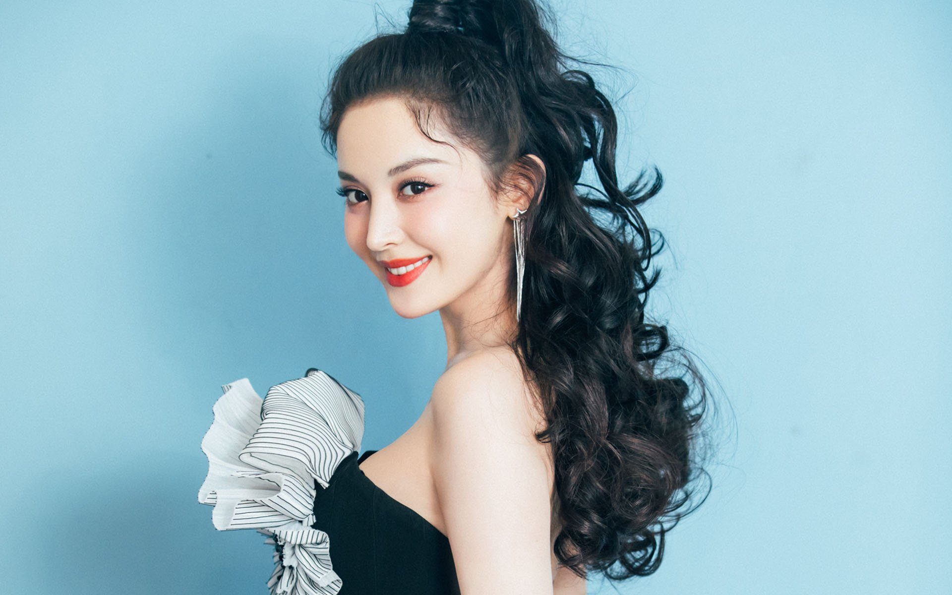 斯洛伐克女篮在欧洲预赛中表现优异，冲击奥运资格，斯洛伐克女子篮球锦标赛