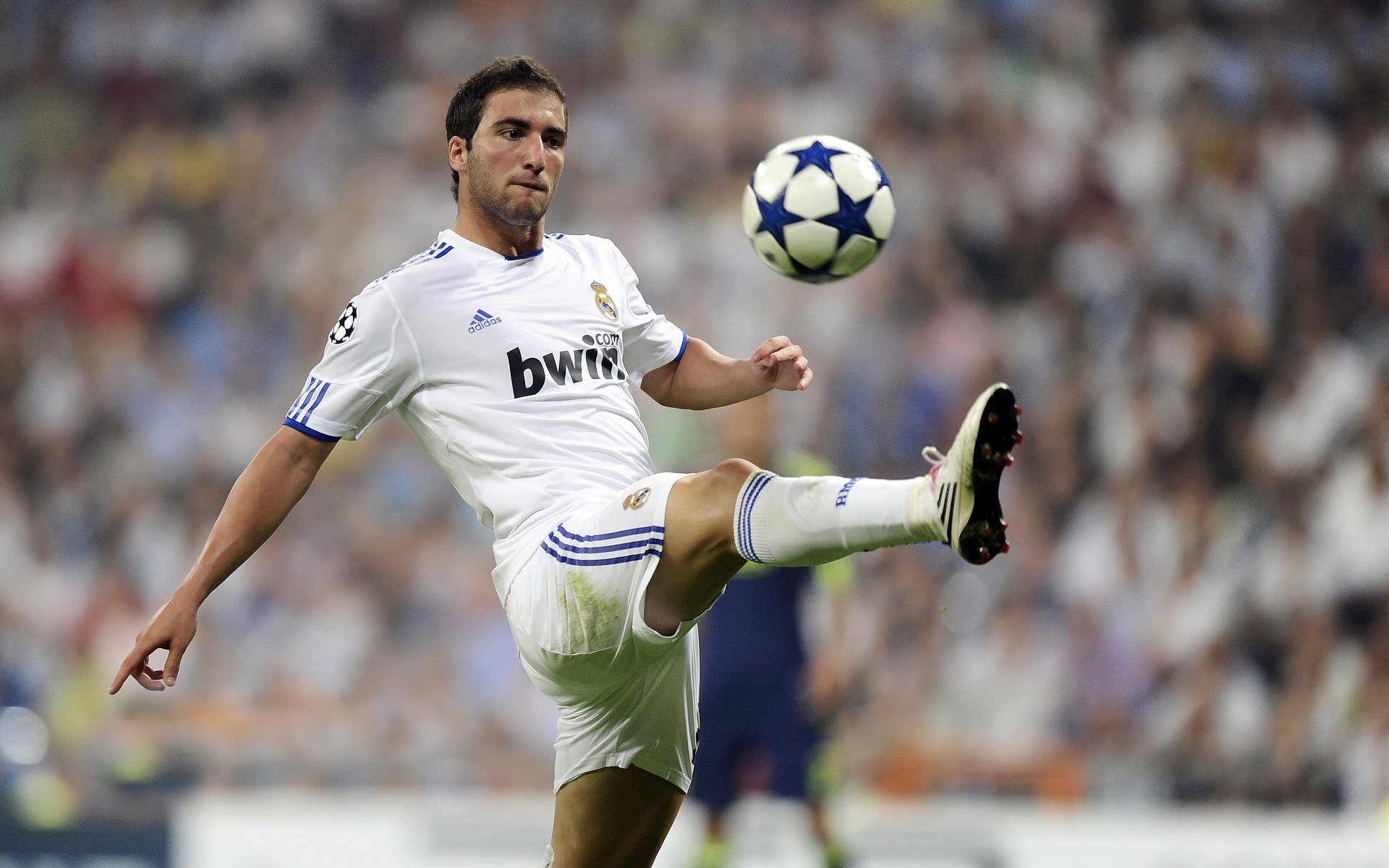 西甲大逆转，球员讲现场氛围，西甲转会规则